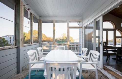 Duck House | Private Pool Oceanside Walkable to Downtown Duck
