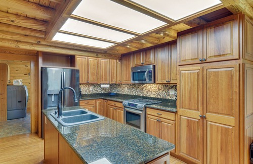 Hayesville House | Private Pool: Spacious Hayesville Vacation Home!