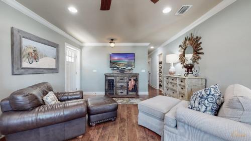 Laguna Beach Estates House | Private Pool - Steps To Beach - Fenced Backyard - FLPCB74