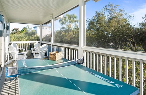 White's Gulfview House | Private Pool! Deeded Community Beach Access! Professionally Decorated!