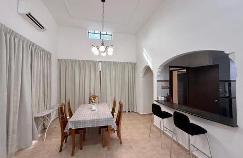 Alor Gajah Villa | Private Pool Villa Lot 872 - Fong Homestay