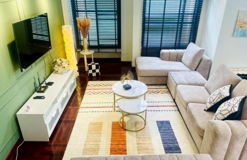 Khlong Tan Villa | Private Pool Villas Sukhumvit 26 Near BTS Phrom Phong and EmSphere