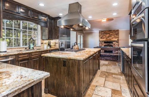 Oakhurst House | Private Resort Home in Yosemite w/River, 4Br-5Ba