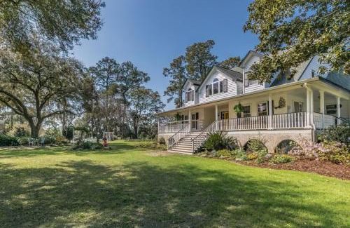 Saint Helena Island House | Private Retreat on Deep Water overlooking Jenkins Creek