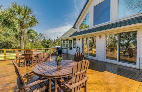 Saint Helena Island House | Private Retreat on Deep Water overlooking Jenkins Creek