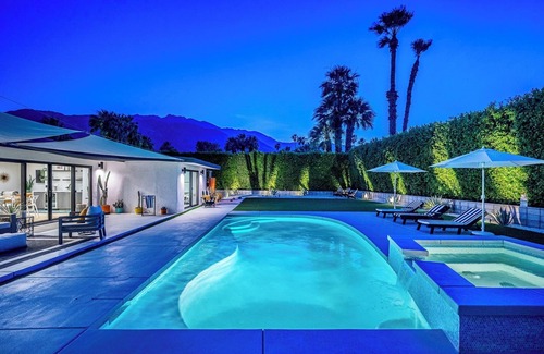 El Mirador House | Private Retreat w/Epic Views, Pool & Spa, Downtown