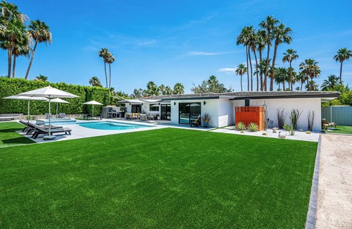 El Mirador House | Private Retreat w/Epic Views, Pool & Spa, Downtown