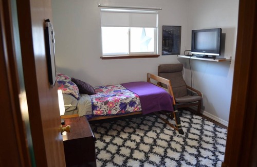 Brownstown Resort | Private room ∙ 1 guest