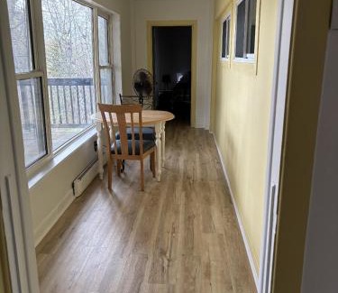 Mauricie House | Private Room 2 In A Spacious 5-bedroom Home