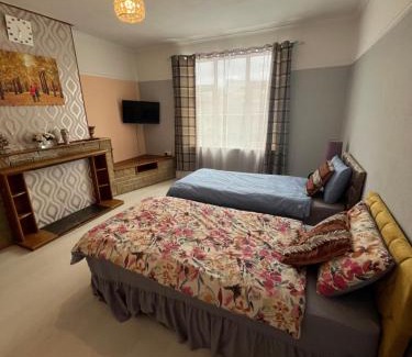 Cribbs Causeway House | Private Room 2 Near Southmead Hospital