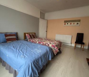 Cribbs Causeway House | Private Room 2 Near Southmead Hospital