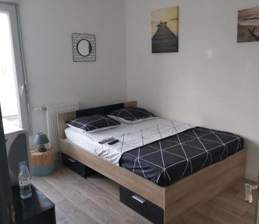 Les Mousseaux House | Private room CDG airport Parc Expo