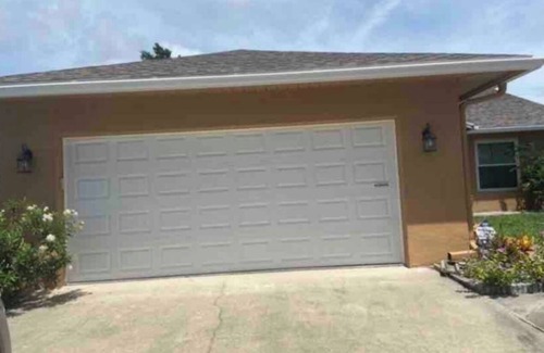 Indian River Bluff Apartment | Private room centrally located in Melbourne