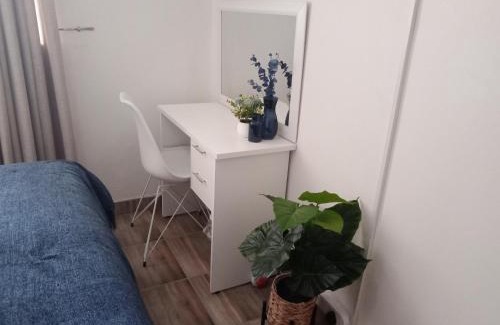 Pretoria House | Private Room Chez Khanyi Homestays