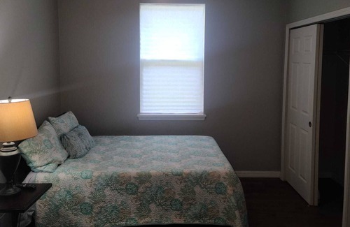 Clermont House | Private room close to theme parks , grocery store ,hospital and highway