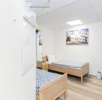Ramstein-Miesenbach Apartment | Private room #5 with 2 beds, ground floor, AC, only 2min to RAB