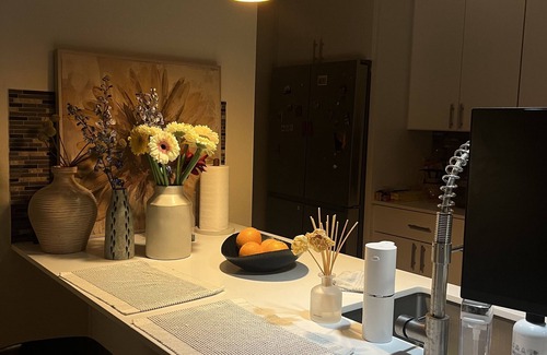 St. John - Coronado Hills House | [Private Room] Designer 10min dt Pet friendly 7min Park 5min Grocery Restaurant