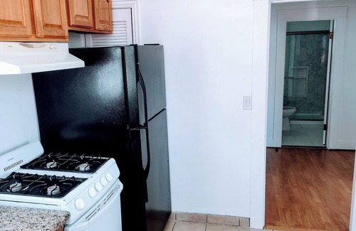 Berkeley Apartment | private room in 3 bedroom unit 1 block from UCB. fully furnished, remodeled