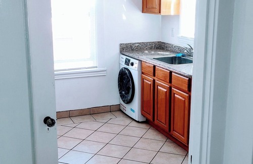 Berkeley Apartment | private room in 3 bedroom unit 1 block from UCB. fully furnished, remodeled