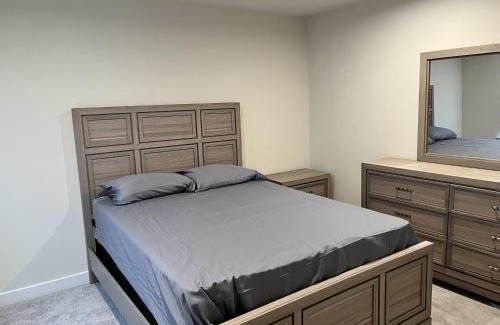 Frederick House | Private Room In A Modern Home