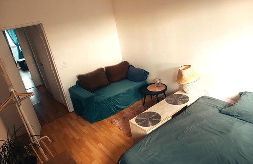 19th Arrondissement Bed & Breakfast | Private room in appartement flat