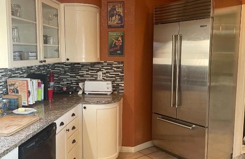 Las Cruces House | Private room in Awesome Sonoma Ranch Home