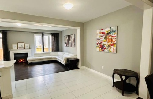 Brampton Apartment | Private Room in Brampton- Room 4