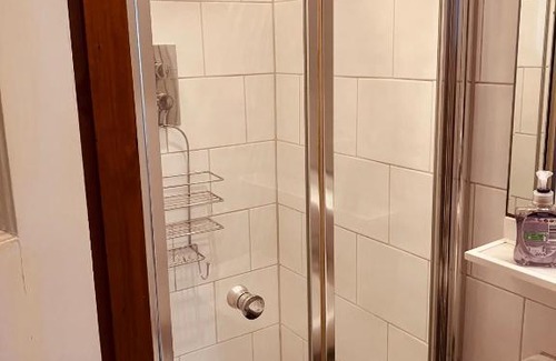 Brunswick Park House | Private room in Southgate, London