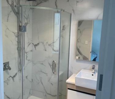 Auckland House | Private Room