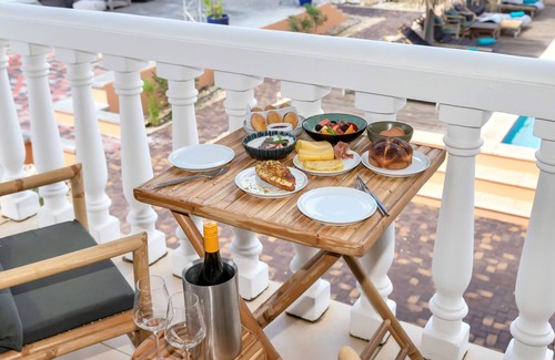 Kralendijk House | Private room with balcony (first floor) - Boutique Hotel Wanapa