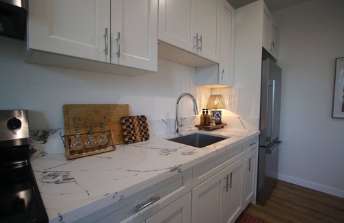 Northwest San Pedro House | Private San Pedro ADU—Brand-New, Furnished, Safe and Quiet Neighborhood Comfort