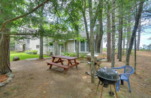 Big Bay House | Private Sandy Beach: Lake Superior Group Retreat