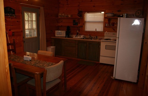 Blairsville Cabin | Private, Secluded, Relaxing Cabin. 012564nASK ABOUT WEDDING OPPORTUNITIES!