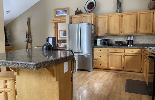 Sunriver House | Private, SHARC, Hot Tub, AC, Close to Fort Rock/River/Bike Path, Dog-friendly