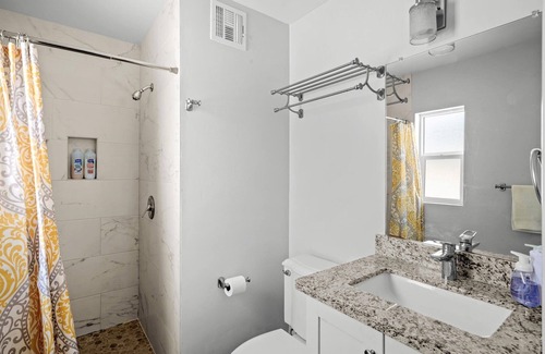 Cavalier Vista House | Private South Scottsdale Spa by Rebl|Dog Friendly