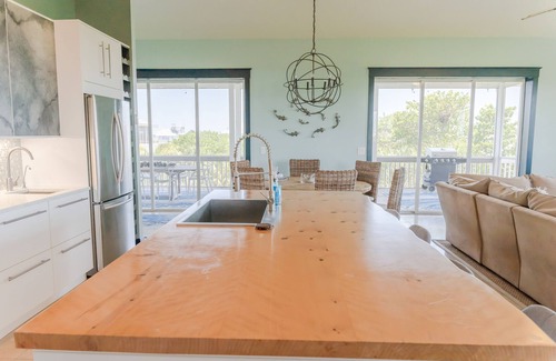North Captiva House | Private & Spacious [2300sqft] home w/Pool,Hot Tub,Golf Cart, Pet Friendly & Club
