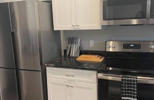 Tallahassee House | Private Spacious New 4 Bdrm W/Whirlpool Tub