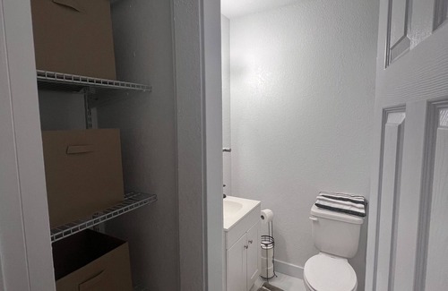 Bearss Plaza Apartment | Private Studio in Lutz—5 mins from USF!