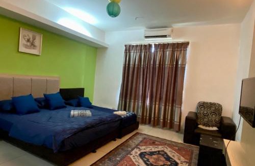 Wakaf Che Yeh Apartment | Private Studio Viana Court Service Apartment 2 with private parking