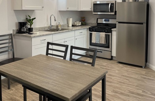 Canyon Country Apartment | Private Studio w/ full bath, kitchen, and laundry