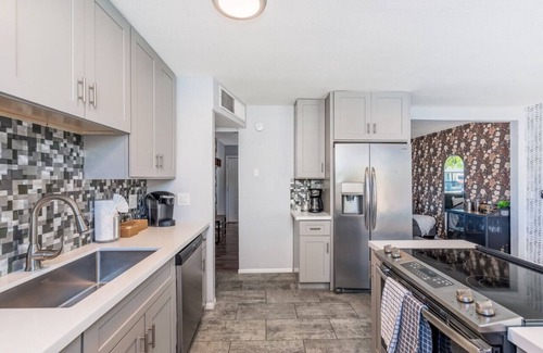 New Papago Parkway Apartment | Private, Sunshine Oasis! Heated Pool | Mini Golf