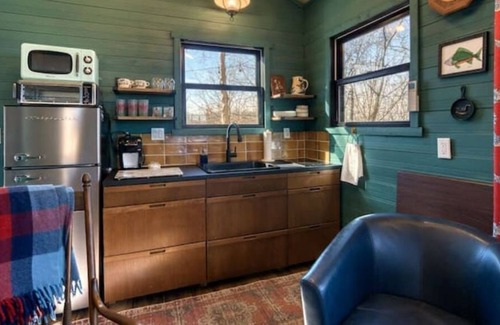 Cape Fair House | Private Treehouse near Branson