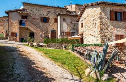 Vescovado Apartment | Private Tuscan Villa with Stunning Hill Views
