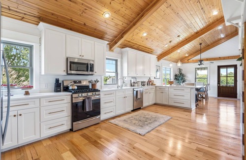 Elkland House | Private Vacation Oasis in Missouri