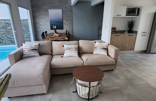 Los Melones Villa | Private Villa 3 bedrooms 3.5 Bath with private pool, close to beautiful beaches