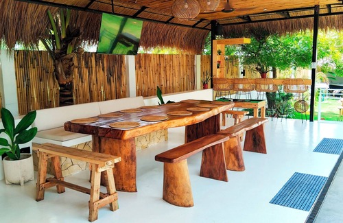Basdiot Villa | Private Villa in Moalboal with Pool, Jacuzzi, BBQ & Gym