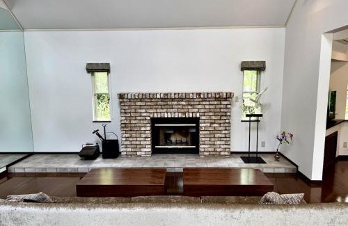 Susono House | Private villa in the Shizuoka Highlands