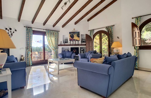 Diputacion de Rincon de San Gines Villa | Private villa, large pool area, free wifi