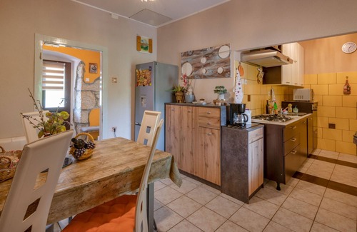 Krsan Villa | Private Villa, minutes from the beach, private pool, beautifully decorated