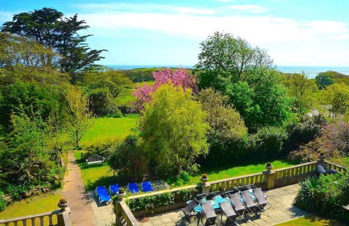 Ventnor Villa | PRIVATE VILLA ON COAST WITH GAMES ROOMS, SEA VIEWS, SPECTACULAR WALKS, GARDENS